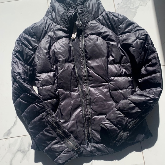 lululemon | Down Town Puffy - Picture 12 of 15